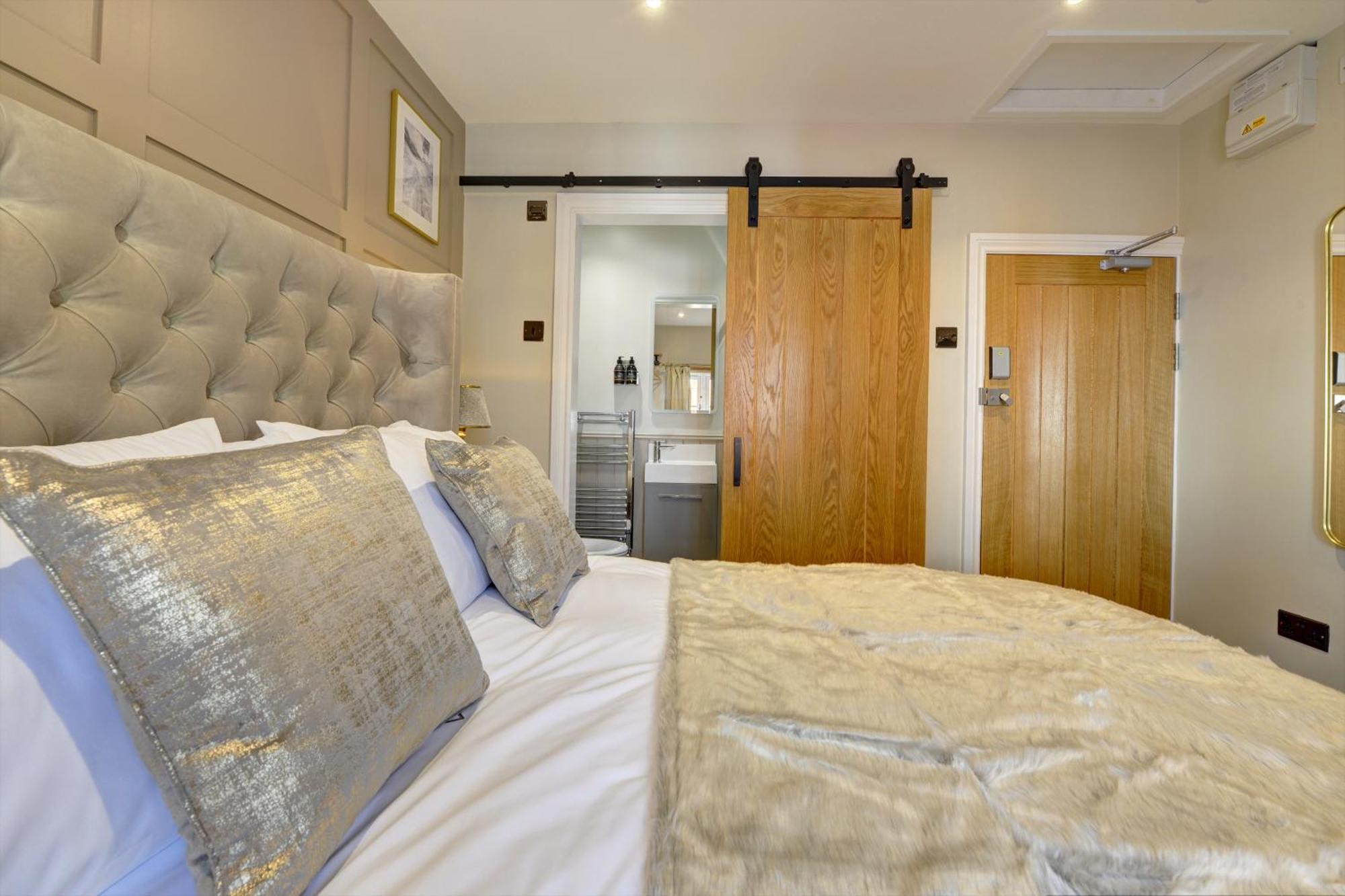 Hotel The Bridge House Henley Exterior foto
